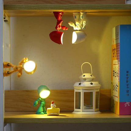 Lampara Portatil Led Diseño Super  Heroe V