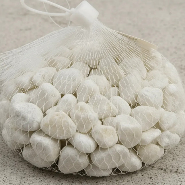 Piedras Blancas En Malla Para Decoración 500gr. Cgf01169 Blanco 1 Cm 4 Cm