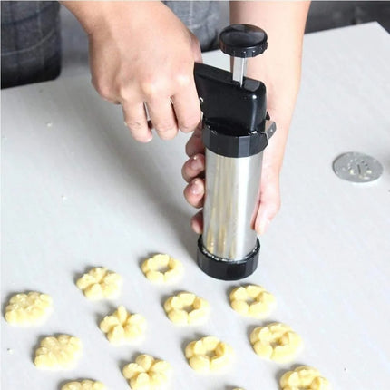 Set Completo De Repostería 7 Punteros Y 12 Moldes De Galleta Gris
