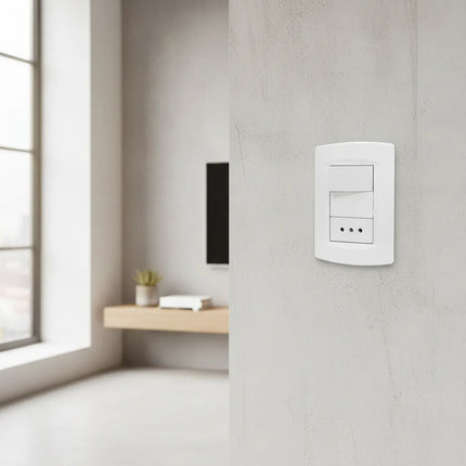 Plaqueta Sica Armada Blanca Con Llave Unipolar + 3 En Linea 220 A